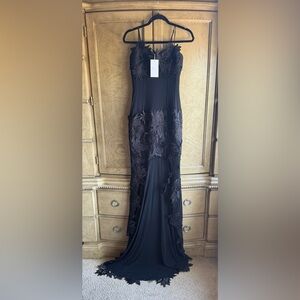 NWT Caroline Constas Black Spaghetti-Strap Prom Gown with Appliqué